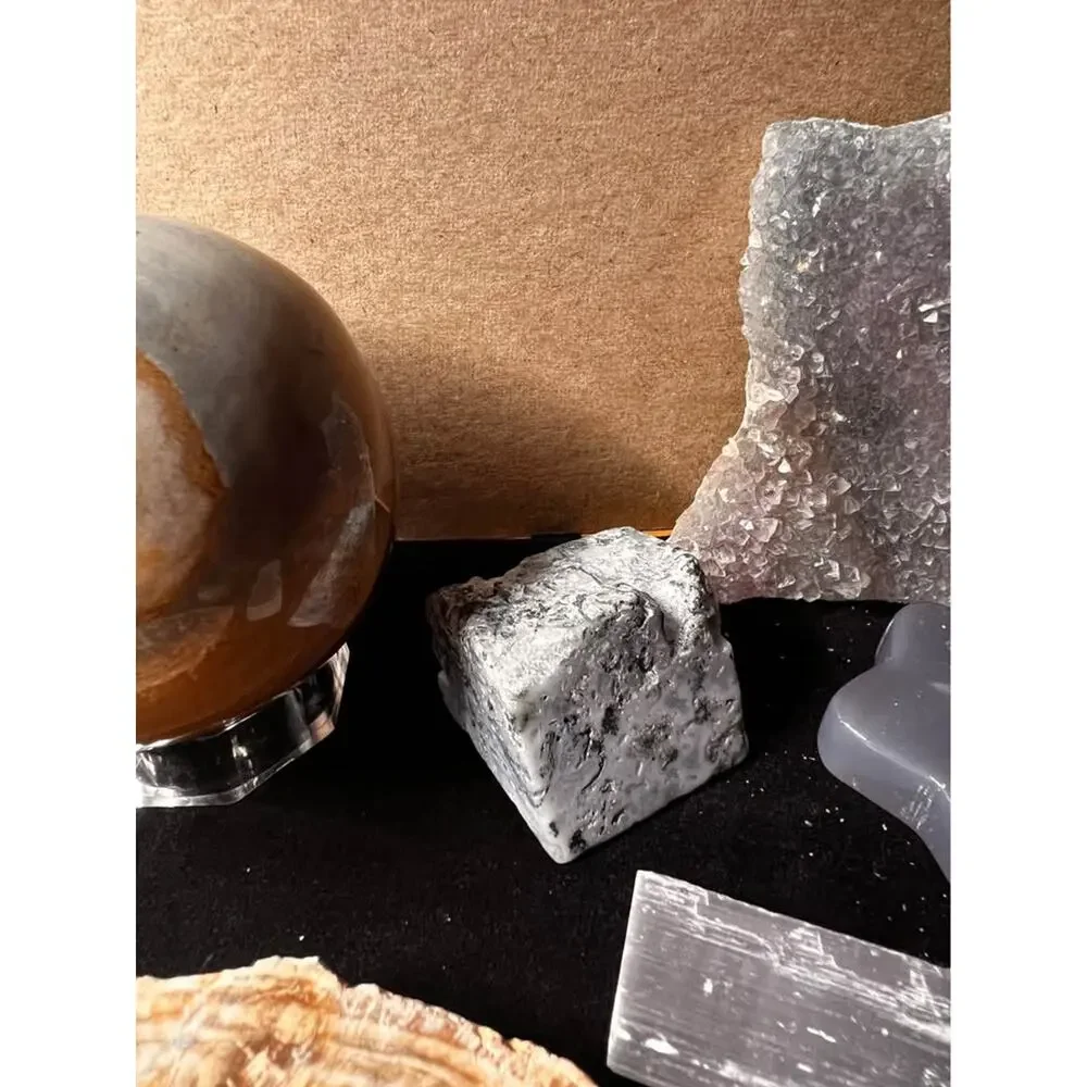 Assorted Crystal Collection - Picture 7 of 8